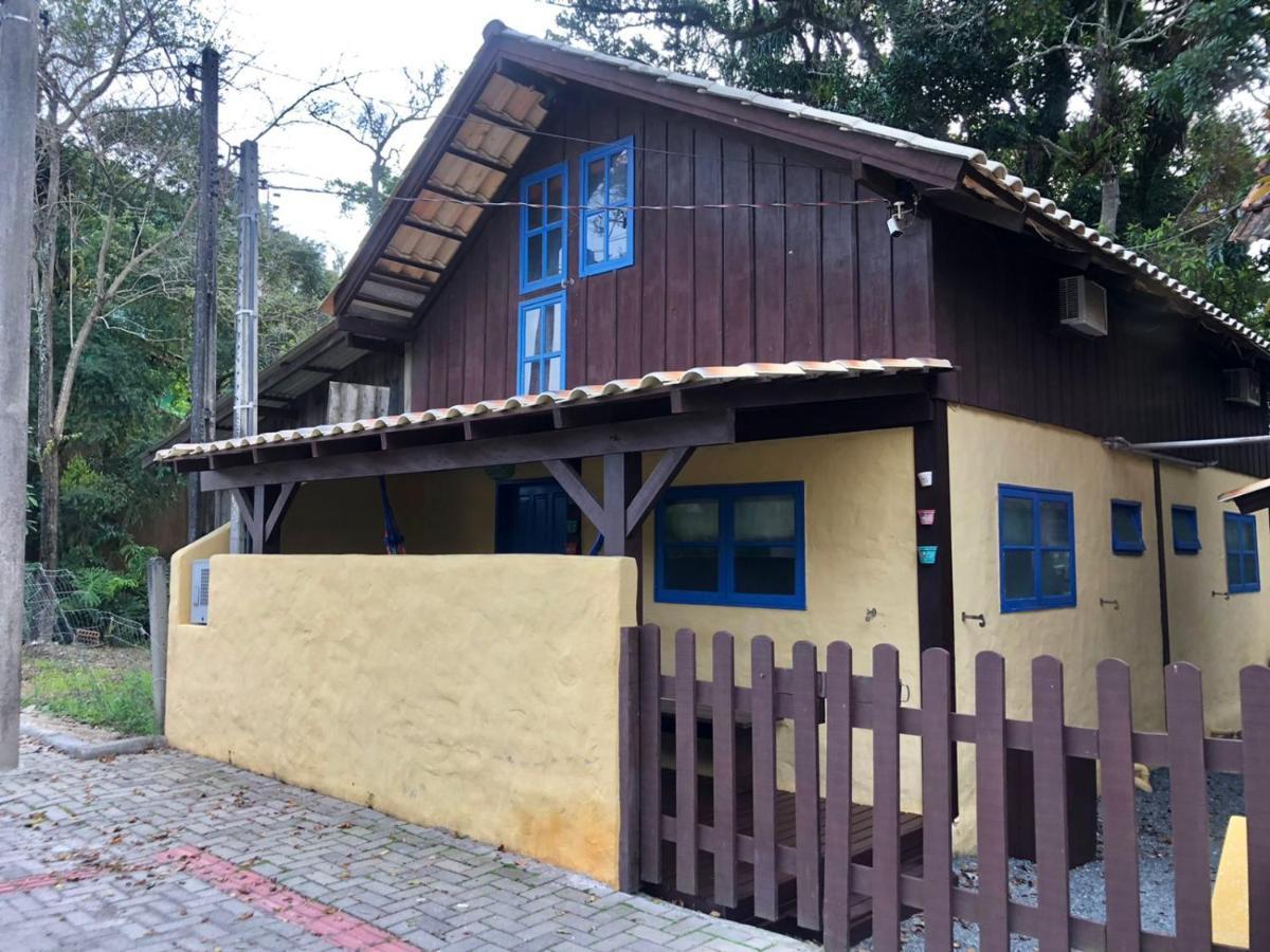 Chales No Centro De Bombinhas Eksteriør bilde